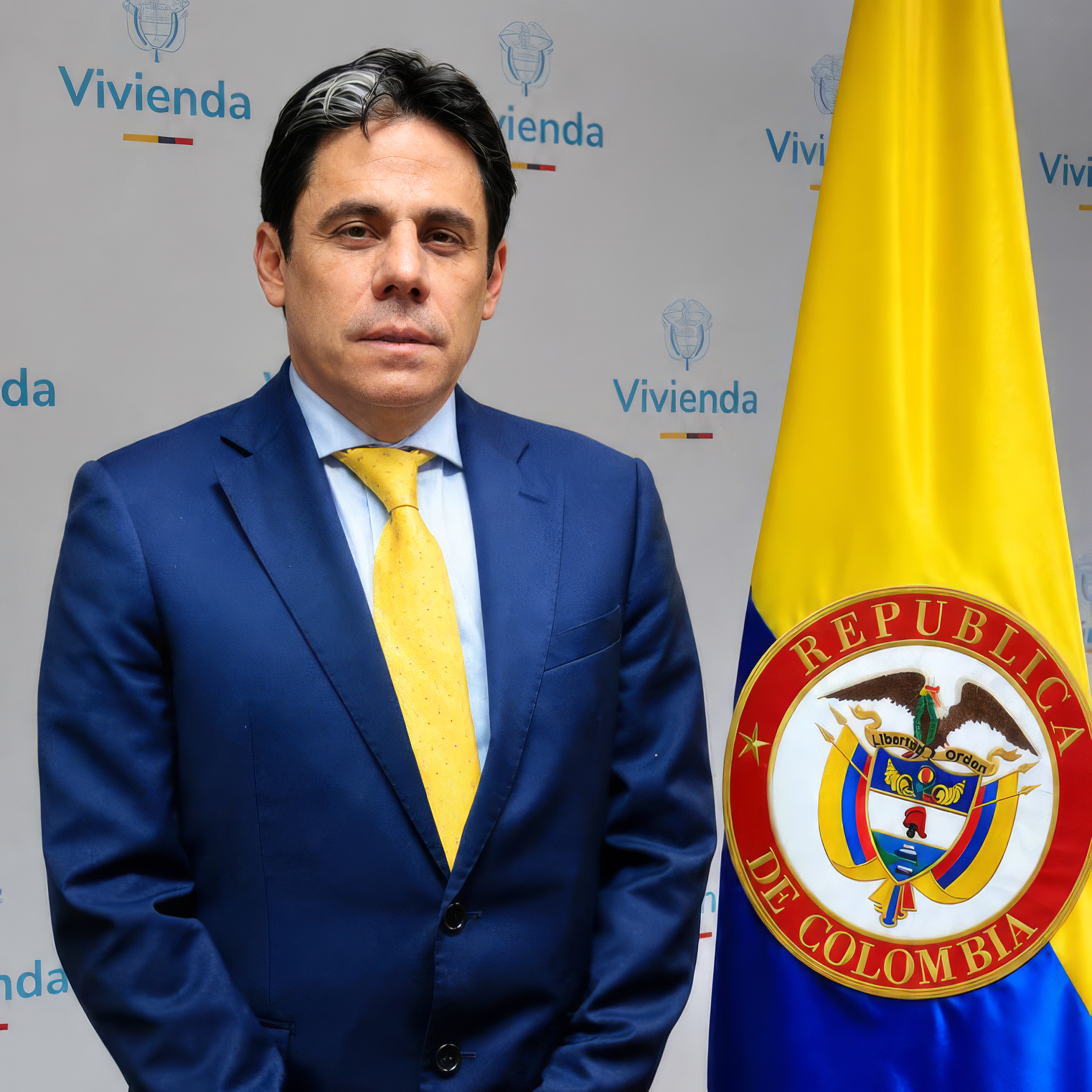 FOTOGRAFIA Director de Política y Regulación Camilo Martínez Puentes