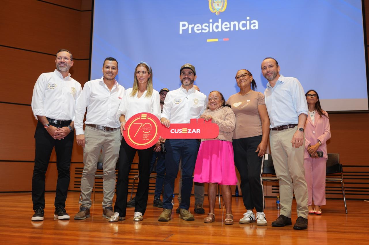 FOTOGRAFÍA LA RECONSTRUCCION AVANZA PARA 9 FAMILIAS DEL VALLE DEL CAUCA 01