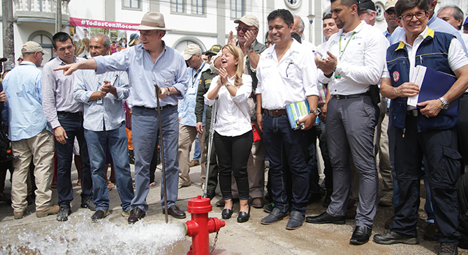 Gobierno le cumple a Mocoa con agua y vivienda un mes despues de la tragedia
