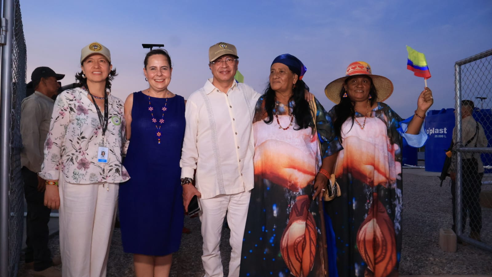 FOTOGRAFIA ENTREGA PLANTA DESALINIZADORA URIBIA, LA GUAJIRA 01