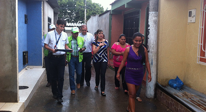 Minvivienda revisó obras de conexión a duchas, lavamanos, lavaplatos, sanitarios y lavaderos entregadas a 1.510 familias de Neiva