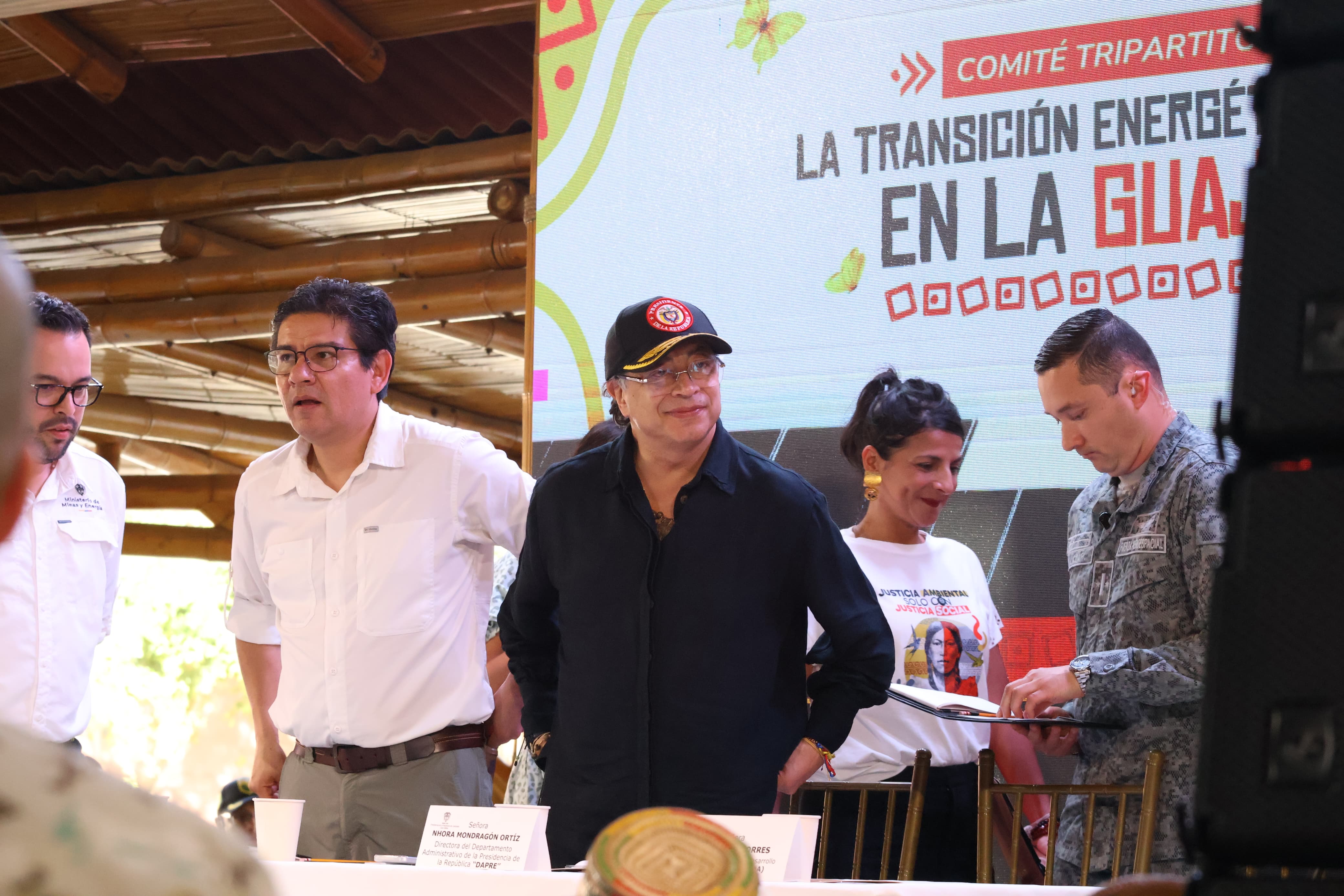 FOTOGRAFIA COMUNICADO PETRO ENTREGA AVANCES DE ACUEDUCTO EN RIOACHA 01