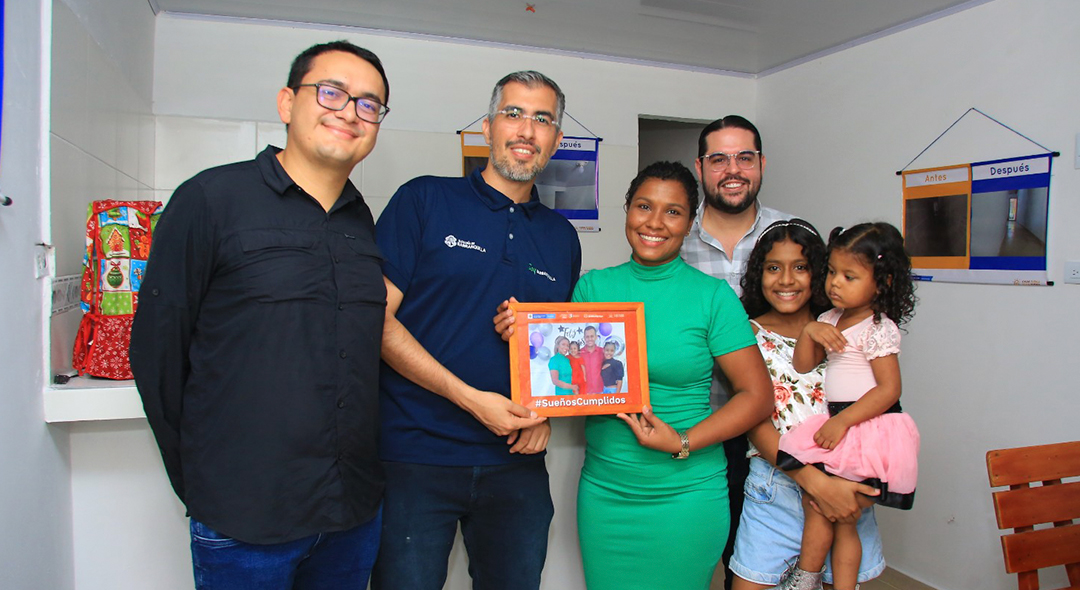 Entrega de mejoramientos de vivienda del programa Casa Digna Vida Digna en Barranquilla. Foto: Cortesía Jairo Rendón