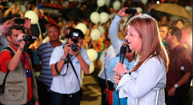 Magdalena sera campeona en viviendas gratis Ministra de Vivienda