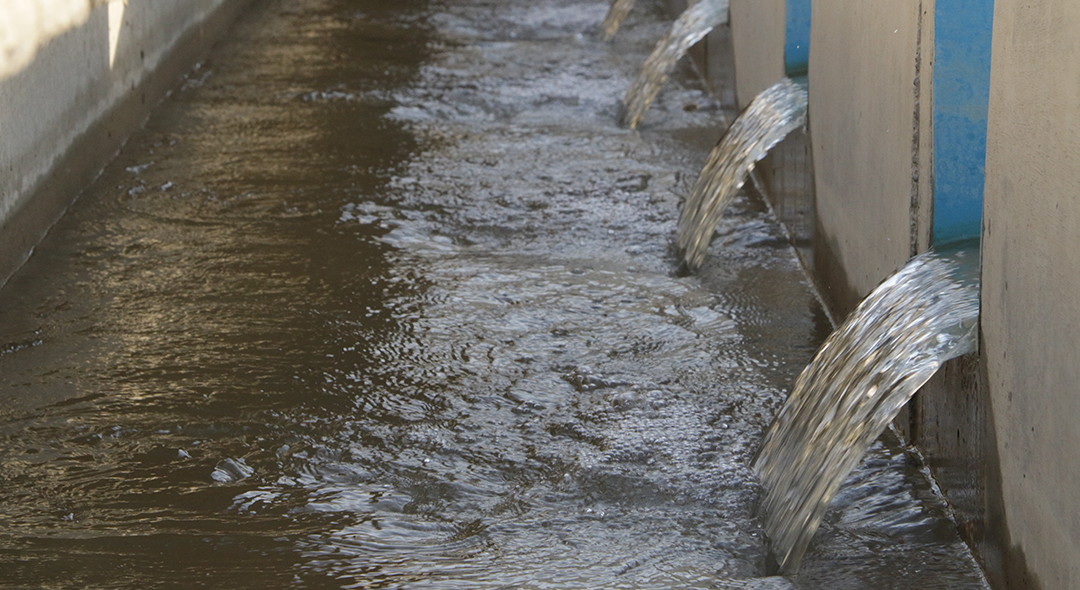 El sector de agua es el primero en adoptar pliegos tipo para la contratación de obras bajo la modalidad de llave en mano o por etapas. Foto: archivo. MVCT.