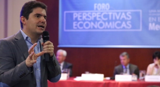 Nuevas politicas de vivienda mantendran a flote la economia colombiana Ministro Luis Felipe Henao