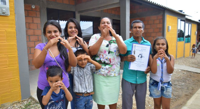 Gobierno le cumplió a Arauca y al Meta y hoy entrega 1.192 viviendas más