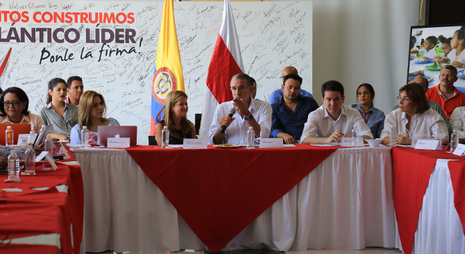 Ministra Elsa Noguera lidera mesa tecnica en temas de vivienda y agua para el Atlantico