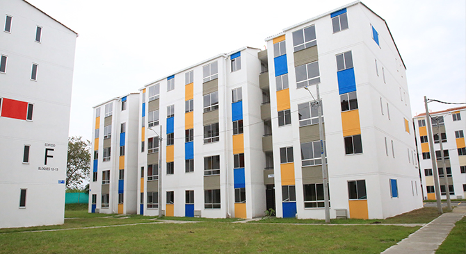 Minvivienda entrega proyectos en el Valle del Cauca