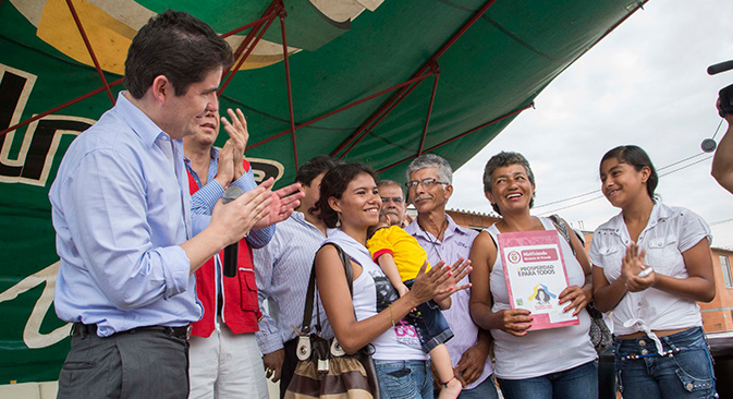 Comienza en Cali el Programa de Capital Semilla para que beneficiarios de viviendas gratis inicien sus propios negocios