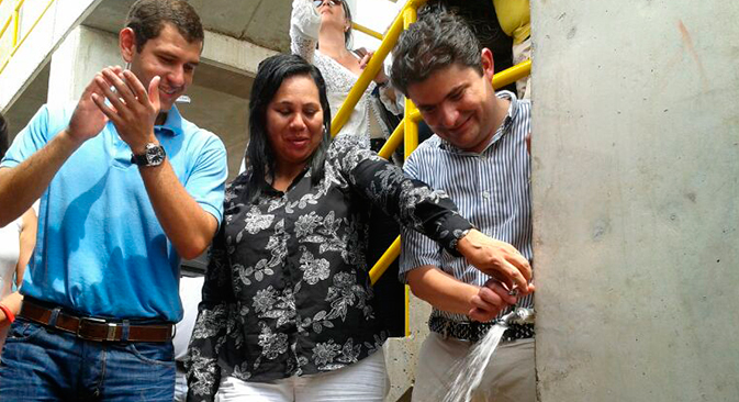 Ministro Felipe Henao sorteó viviendas gratis e inauguró acueductos y alcantarillados en el Magdalena