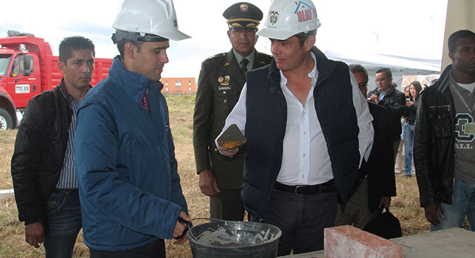 Ministro Vargas Lleras puso en marcha la construcción de viviendas gratis en Bogotá