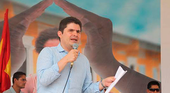 El Ministro de Vivienda, Luis Felipe Henao Cardona, celebra un año de gestión con un balance positivo en entrega de viviendas gratis, equipamientos y lanzamiento de sala Vipa en Cartagena