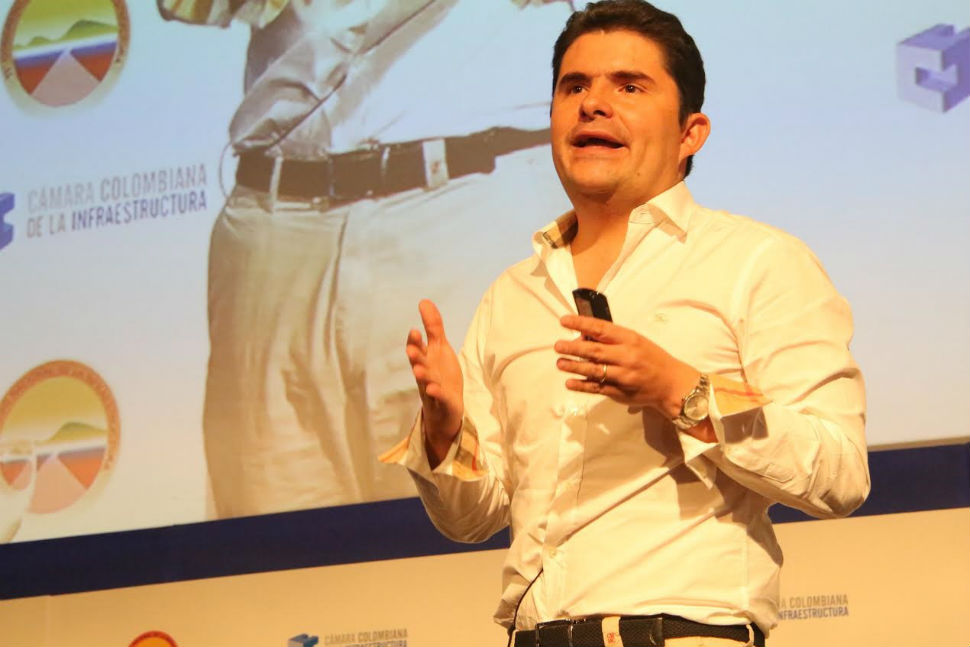 Con las inversiones del Gobierno Nacional en vivienda e infraestructura se van a jalonar para el próximo ano, casi 40 billones Minvivienda