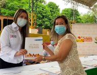 Entrega de 10 títulos al logro del actual Gobierno de 60 mil en el país.