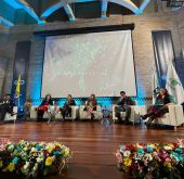 FOTOGRAFIA MINVIVIENDA EN PANEL AMERIGOE 2025