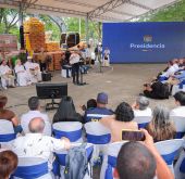 FOTOGRAFIA COMUNICADO PRESIDENTE APUESTA POR RECOSNTRUCCION EN CALI 01