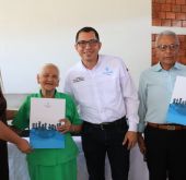 FOTOGRAFIA TITULACION PARA 50 FAMILIAS DE TIMANA 01