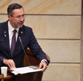 Fotografia ministro de vivienda Jaime Andrés Beltrán anuncia nuevos programas 01