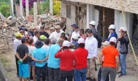 FOTOGRAFIA COMUNICADO APLIAN PLAZO A 12 MESES DE LICENCIAS URBANISTICAS 01
