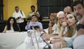 FOTOGRAFIA VICEMINISTRO DE AGUA Y SANEAMIENTO BASIO Edward Libreros Mamby, EN Comisión Preparatoria del Quinto Centenario de la Fundación Hispánica de Santa Marta