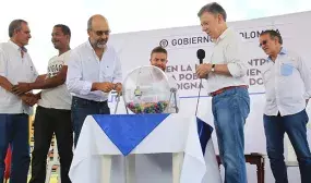 Presidente Santos y Minvivienda sortearon hoy 368 casas gratis en Atlantico Presidente Santos y Minvivienda sortearon hoy 368 casas gratis en Atlantico