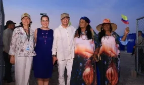 FOTOGRAFIA ENTREGA PLANTA DESALINIZADORA URIBIA, LA GUAJIRA 01