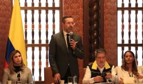 FOTOGRAFIA COMUNICADO ESTRATEGIA TODOS PONEN 01
