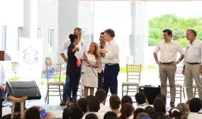 Familias de viviendas gratis en Pereira estrenaran colegio que sera entregado por el Presidente Santos Familias de viviendas gratis en Pereira estrenaran colegio que sera entregado por el Presidente Santos