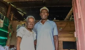 FOTOGRAFIA ENTREGA DE SUBSIDIO PARA MEJORAMIENTOS DE VIVIENDA EN TADO CHOCO 01