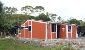 FOTOGRAFIA VIVIENDAS NUEVAS DISPERSAS PUTUMAYO 01