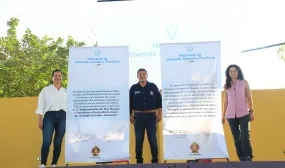 FOTOGRAFÍA FIRMA DE PLAN MAESTRO DE AGUA PARA LETICIA AMAZONAS