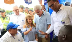 Mas de 5 mil personas asisten a la feria del FNA y Minvivienda en Barranquilla Mas de 5 mil personas asisten a la feria del FNA y Minvivienda en Barranquilla