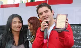 Entre todos podemos hacer grandes cosas por el pais y hoy lo estamos haciendo por Antioquia Minvivienda Entre todos podemos hacer grandes cosas por el pais y hoy lo estamos haciendo por Antioquia Minvivienda