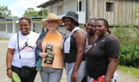 Es importante que la organización comunitaria haga parte del proceso de la construcción y reconstrucción de sus viviendas. Foto: prensa (MVCT)