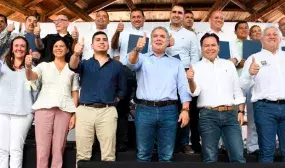 El presidente Ivan Duque lanza el Pacto Bicentenario de Agua para Norte de Santander e inicia las obras del Acueducto Metropolitano de Cucuta El presidente Ivan Duque lanza el Pacto Bicentenario de Agua para Norte de Santander e inicia las obras del Acueducto Metropolitano de Cucuta