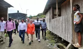 Recorrido de la ministra de Vivienda por Istmina y Río Quito, Chocó. Foto: Sharon Durán (MVCT)