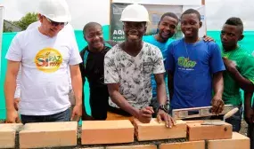 Hoy inicio la construccion de la casa prometida por Minvivienda al medallista olimpico Yuberjen Martinez Hoy inicio la construccion de la casa prometida por Minvivienda al medallista olimpico Yuberjen Martinez