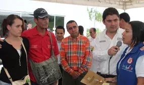 200 familias del barrio Las Flores de Barranquilla recibirán mañana viernes los títulos de propiedad de sus viviendas 200 familias del barrio Las Flores de Barranquilla recibirán mañana viernes los títulos de propiedad de sus viviendas