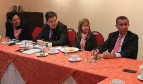 Ministra de Vivienda Elsa Noguera recibe apoyo de principales representantes del sector financiero Ministra de Vivienda Elsa Noguera recibe apoyo de principales representantes del sector financiero