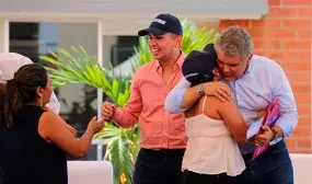 El presidente Ivan Duque entrego subsidios de los programas Semillero de Propietarios Mi Casa Ya y Concurrencia de Subsidios en Ibague El presidente Ivan Duque entrego subsidios de los programas Semillero de Propietarios Mi Casa Ya y Concurrencia de Subsidios en Ibague