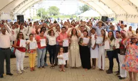 432 familias de estrato 1 y 2 de Sincelejo pasaran Navidad en casa propia 432 familias de estrato 1 y 2 de Sincelejo pasaran Navidad en casa propia