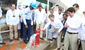 Por primera vez 30 mil habitantes de Riohacha tienen agua potable 24 horas todos los dias de la semana Por primera vez 30 mil habitantes de Riohacha tienen agua potable 24 horas todos los dias de la semana