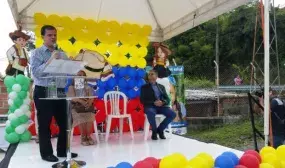 Minvivienda y Gobernador de Casanare entregan pozo de agua potable en Yopal Minvivienda y Gobernador de Casanare entregan pozo de agua potable en Yopal