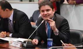 Con la presencia de Minvivienda este martes se reanuda la discusion del proyecto de vivienda segura en la Camara de Representantes Con la presencia de Minvivienda este martes se reanuda la discusion del proyecto de vivienda segura en la Camara de Representantes