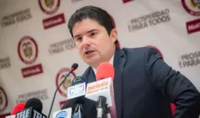 Ministro de Vivienda presente en Tumaco para buscar soluciones a las afectaciones del servicio de acueducto por derrame de petroleo Ministro de Vivienda presente en Tumaco para buscar soluciones a las afectaciones del servicio de acueducto por derrame de petroleo