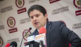 “Construcción se confirma como el motor más poderoso de la economía”: Minvivienda Luis Felipe Henao “Construcción se confirma como el motor más poderoso de la economía”: Minvivienda Luis Felipe Henao