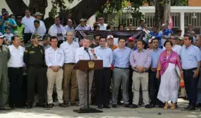 Fenómeno de El Niño pasó de moderado a fuerte, Presidente Santos hace llamado a los colombianos para ahorrar agua Fenómeno de El Niño pasó de moderado a fuerte, Presidente Santos hace llamado a los colombianos para ahorrar agua