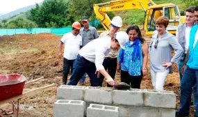 “Estamos trabajando con los mejores para la reconstrucción de Salgar” “Estamos trabajando con los mejores para la reconstrucción de Salgar”