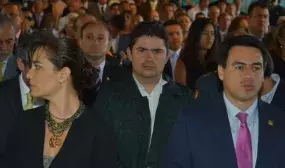 Ministro de Vivienda estuvo presente en el acto de posesión del Gobernador de Caldas Ministro de Vivienda estuvo presente en el acto de posesión del Gobernador de Caldas